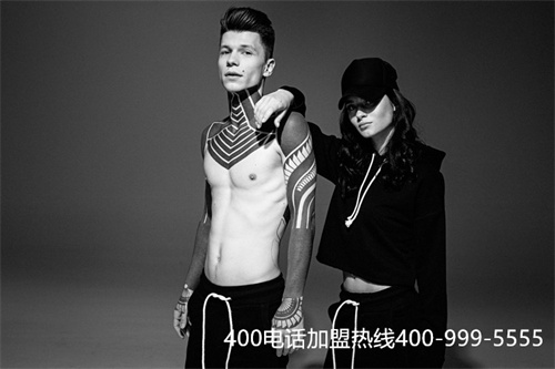 (400電話申請服務商選什么)(400電話辦理 幫助企業提升服務意識)