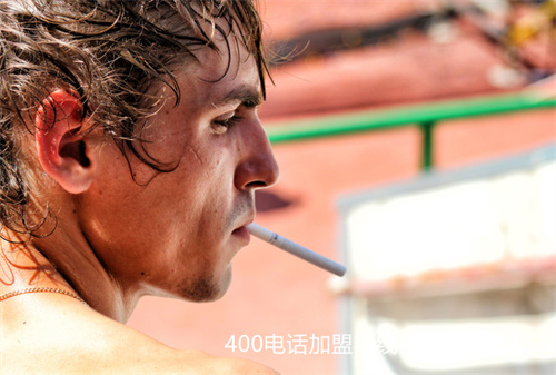 (400電話申請哪家好)(正規(guī)的400電話服務(wù)商哪里有)